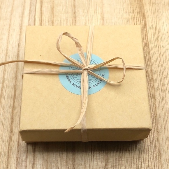 Sea Glass Beach Charm Bracelet w/ Shell And Pearl| Genuine Seaglass Jewelry - Picture 5 of 5